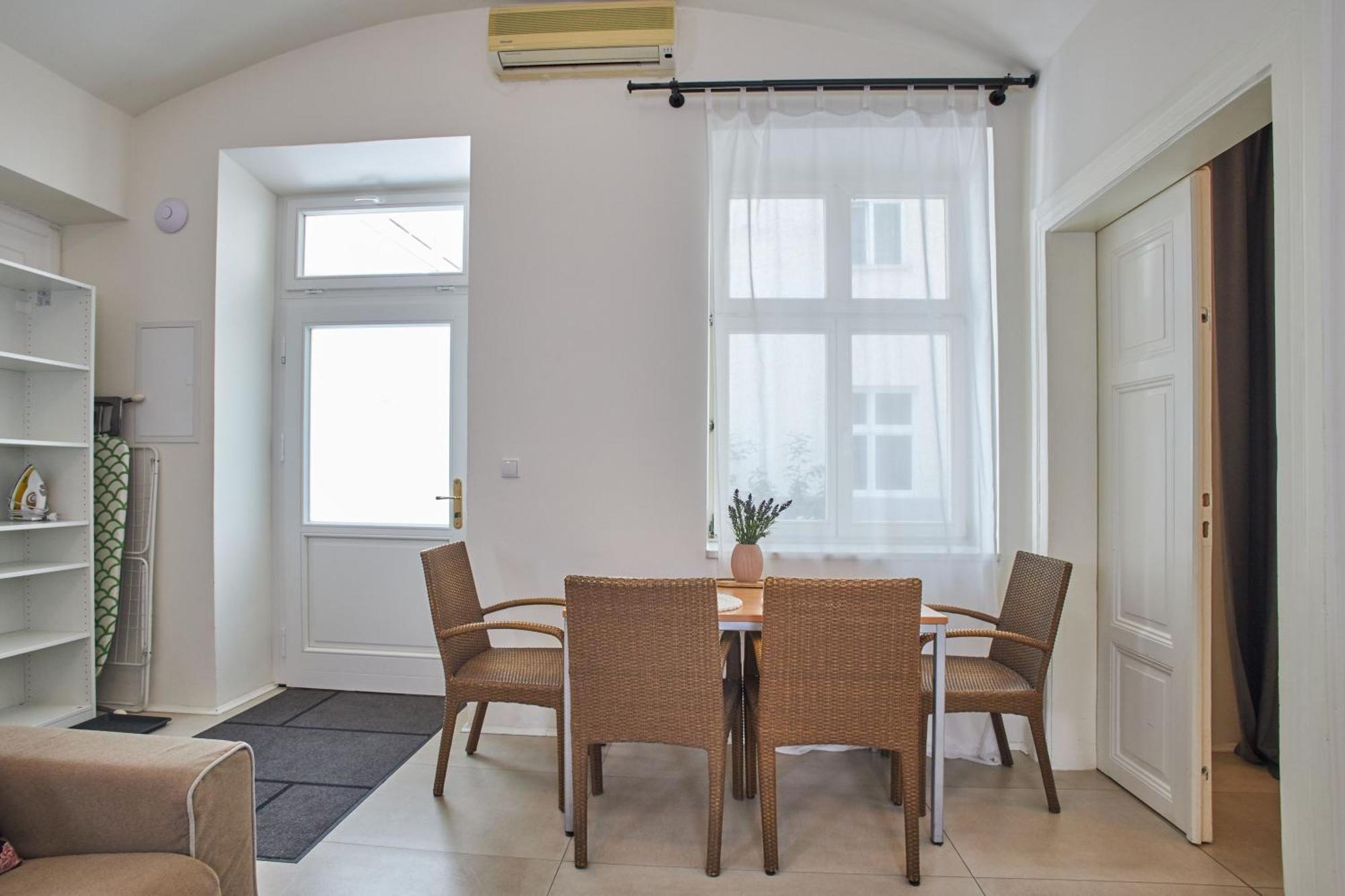 Wenceslas Square Residence Prague Exterior photo